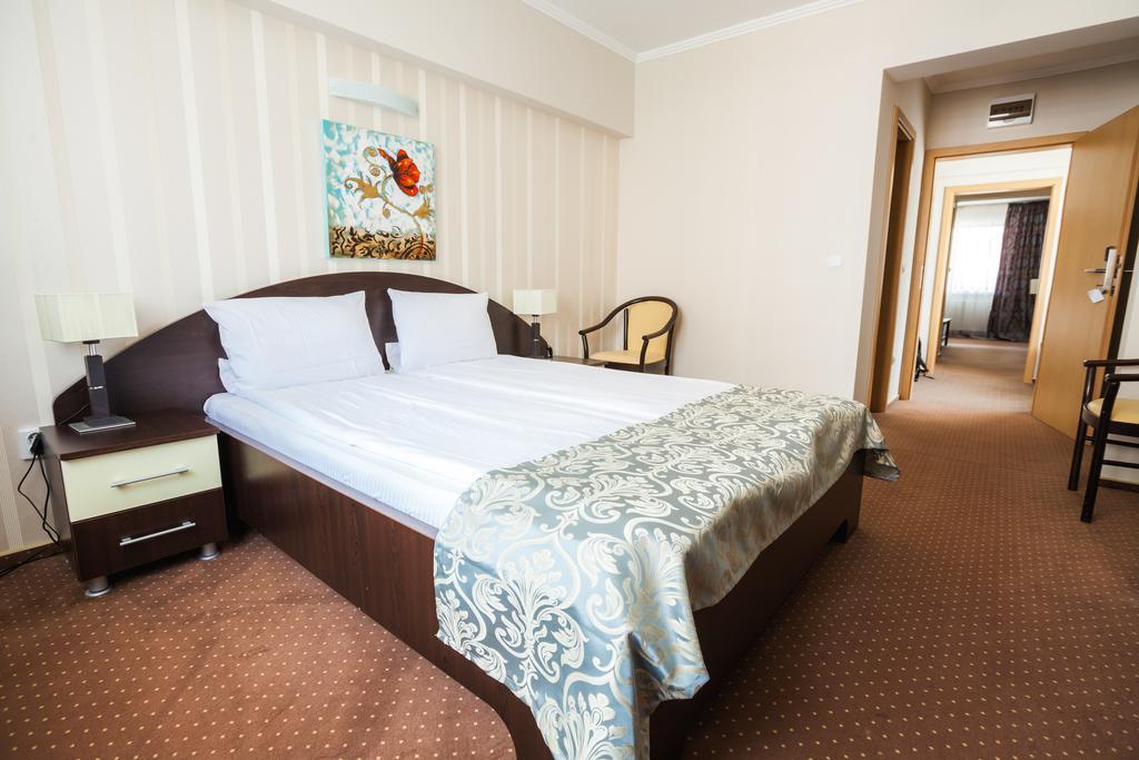 Hotel Domogled Băile Herculane Extérieur photo